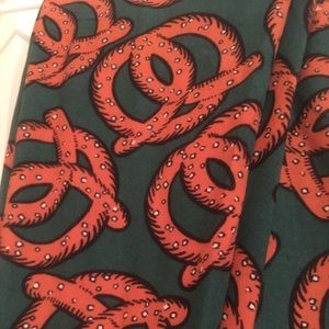 Pretzel TC Lularoe leggings